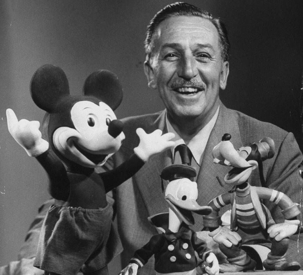 http://www.ulpnet.com/wp-content/uploads/2015/12/Walt-Disney-With-His-Immortal-Creations.jpg