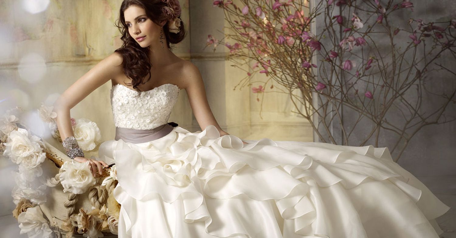 here-come-the-most-luxurious-bridal-gown-designers-therichest