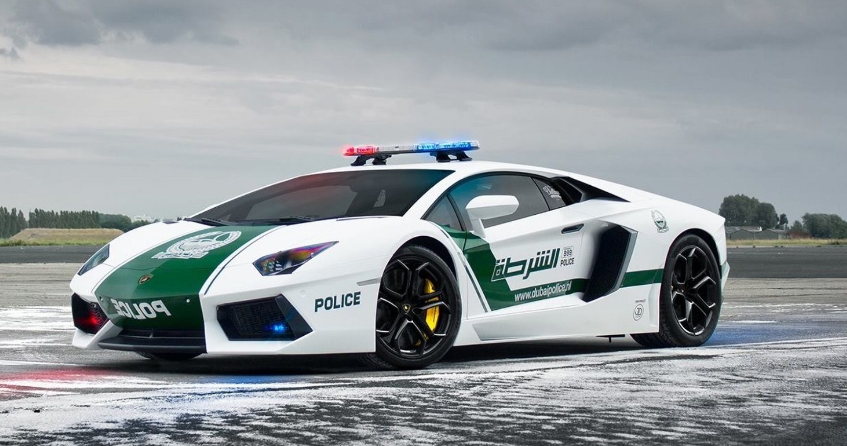 dubai-police-outfits