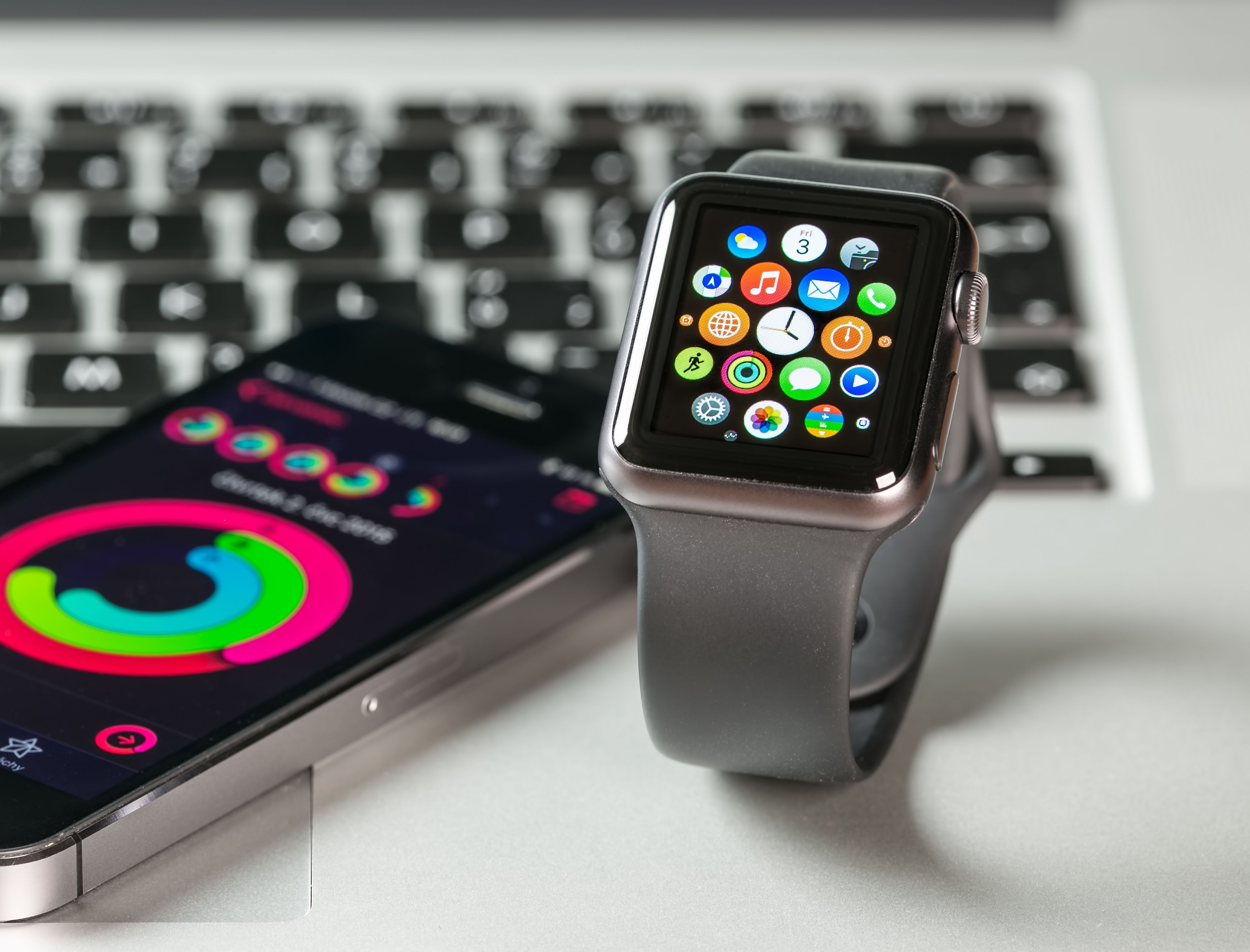 10 Things You Didn't Know Your Apple Watch Could Do | TheRichest