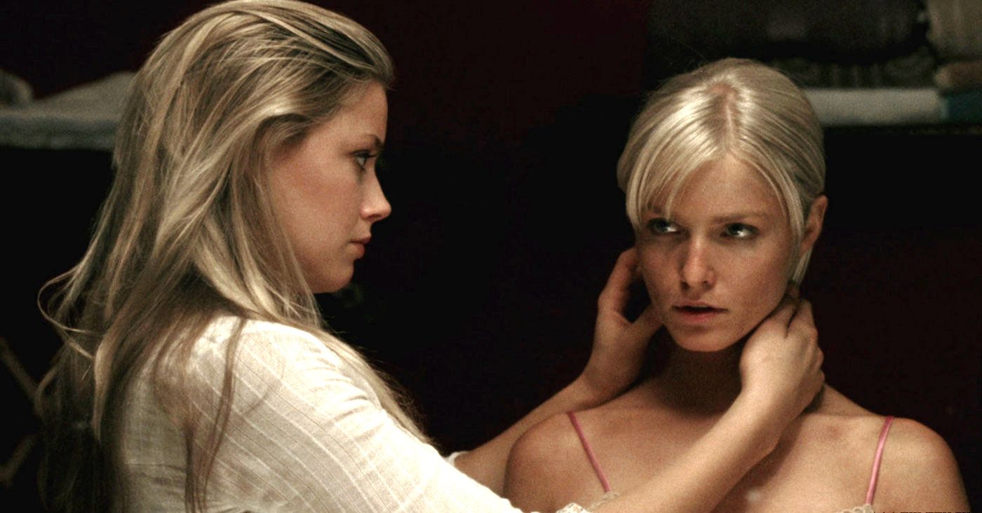 Top 15 Sexiest Horror Movies Of All Time Therichest