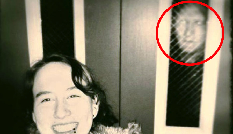 15 Of The Creepiest Ghost Photobombs Of All Time Therichest