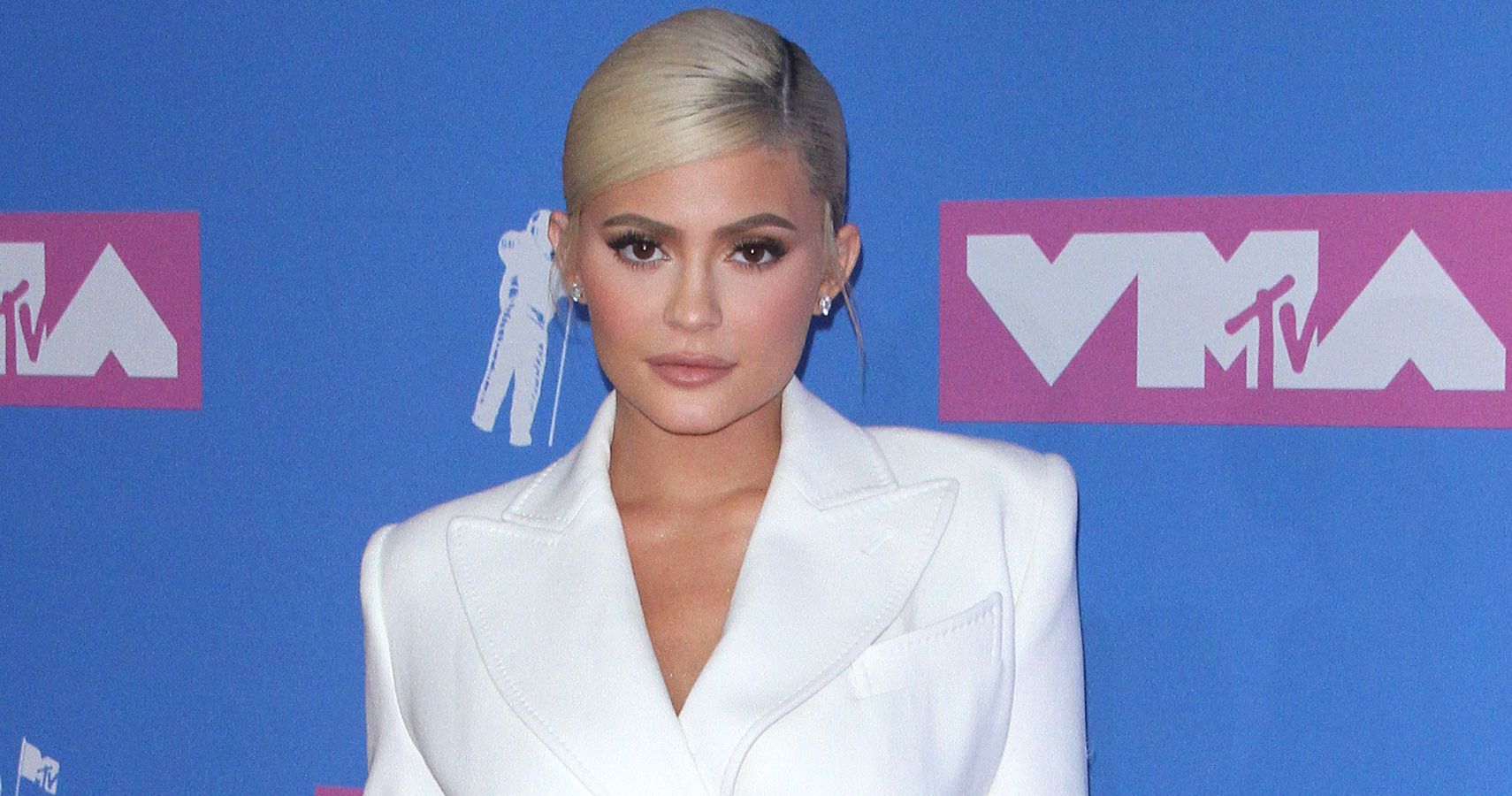 Kylie Jenners Million Dollar Swimsuit Line Criticized For Poor Quality 