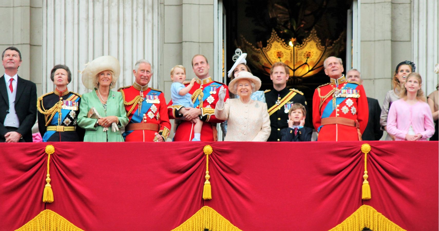 The 10 Richest Royal Families In The World As of 2022, Ranked