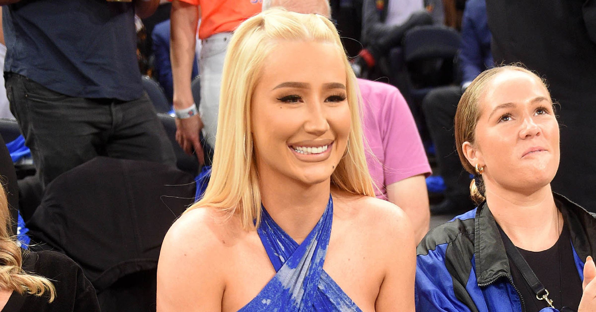 Iggy Azalea Makes Millions Per Month On OnlyFans Here’s How Much(00)